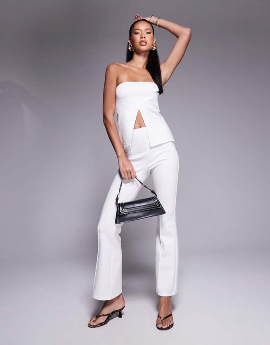 ASOS DESIGN samordnad ponte strukturerad delad framsida lång bandeau i elfenben - Image 4