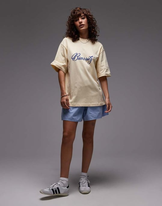 Topshop jersey Biarritz grafisk oversized t-shirt i smörkrämsgul - Image 3