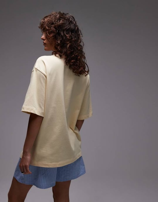 Topshop jersey Biarritz grafisk oversized t-shirt i smörkrämsgul - Image 4