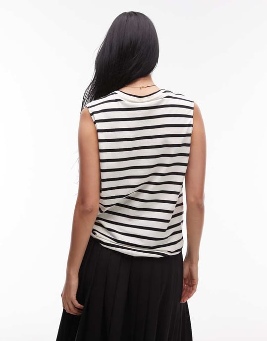 ARKET t-shirt med korta ärmar i marinblå och vita ränder - Image 4