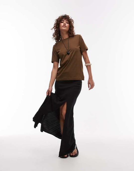 ARKET t-shirt i mocha-brun - Image 4
