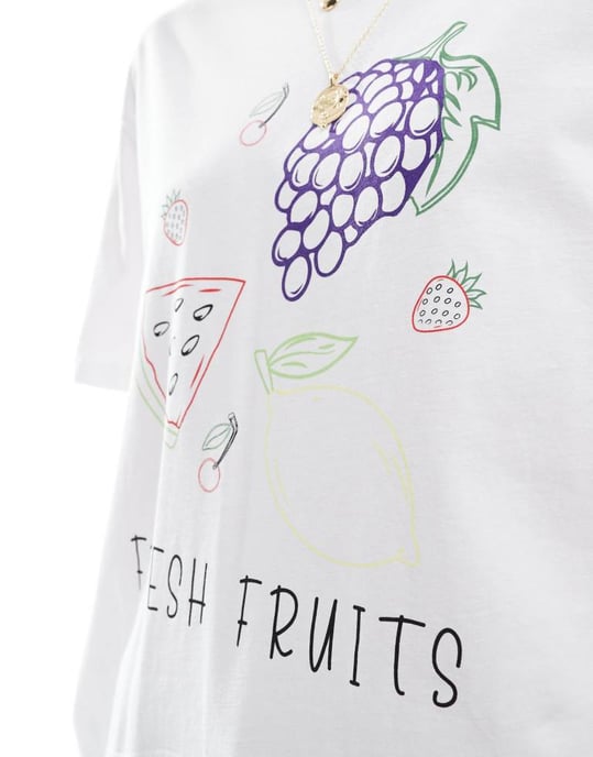 Pieces oversized t-shirt med frukter grafik i vitt - Image 4