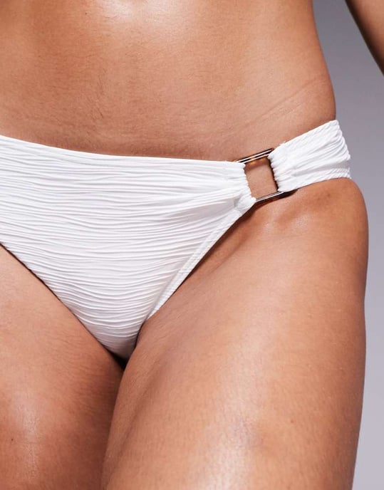 KBX högbent bikinitrosor med ringdetalj i vitt - Image 3