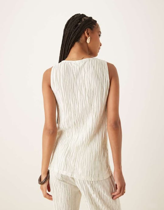 Vila plisse slash neck sleeveless top co-ord in pale silt green tie dye - Image 4