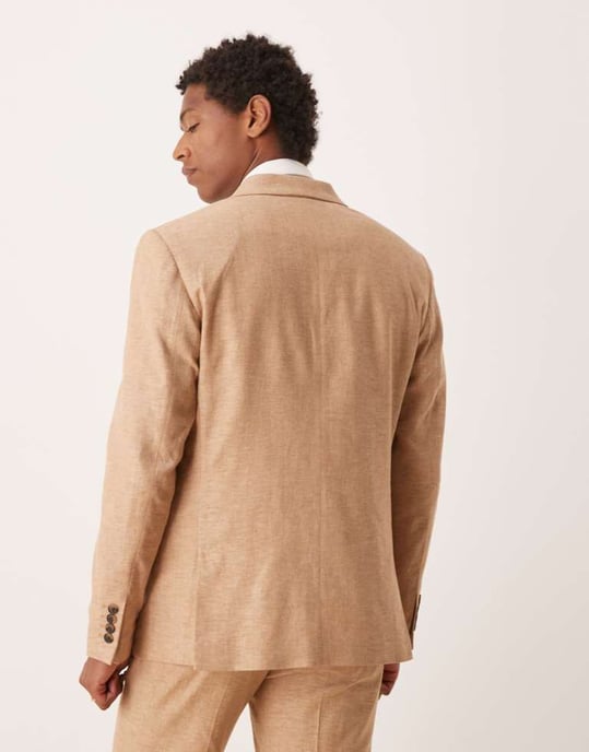 ASOS DESIGN dubbelknäppt linneblandning regular kostymjacka i kamel - Image 3