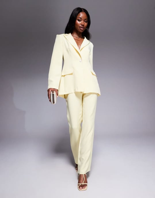 ASOS LUXE koordinerad enfärgad skräddarsydd blazer i smörmjölk - Image 4