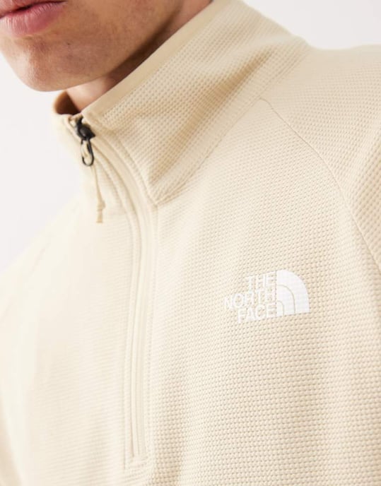 The North Face Kecha 1/4 zip packable anorak i off-white exklusiv för ASOS - Image 2
