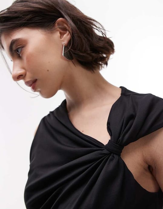 Topshop knutaxeltröja i svart - Image 3
