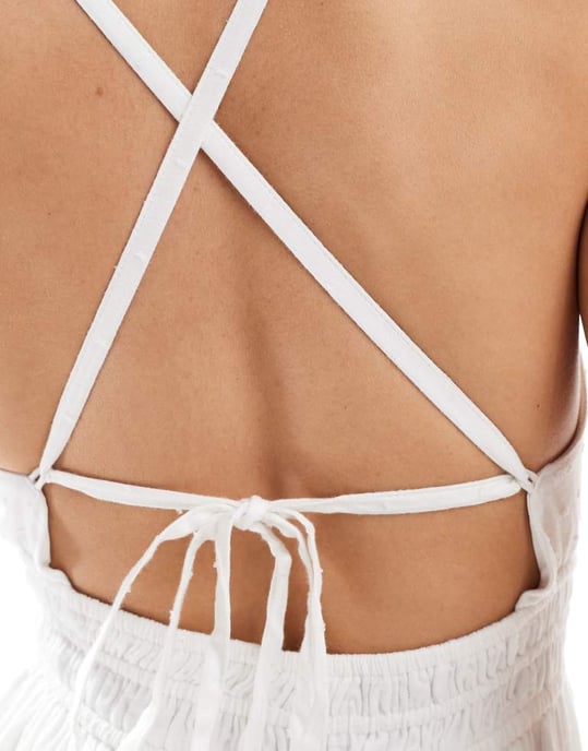 Hollister spaghettibands korsrygg babydoll romper i vit prickig mönster - Image 3