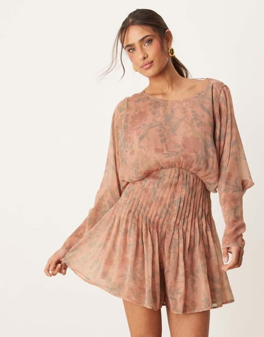 ASOS DESIGN klänning med cowl-rygg och plisserad överdel i blommönster - Image 4
