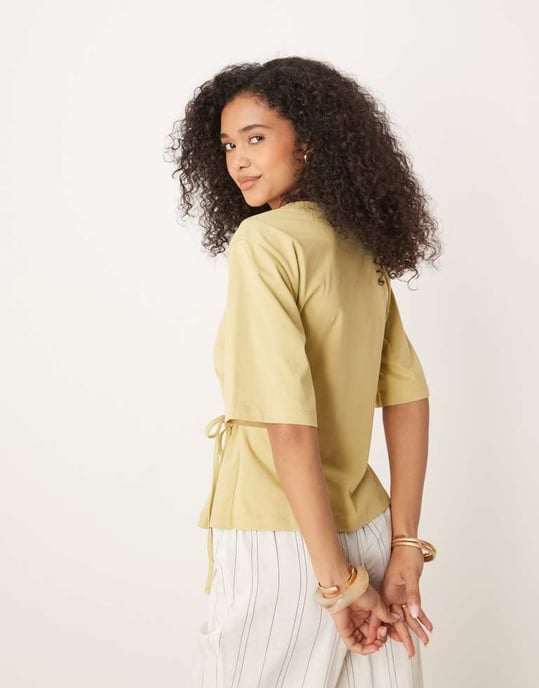 ASOS DESIGN oversized tee with tie details in light olive - Image 3