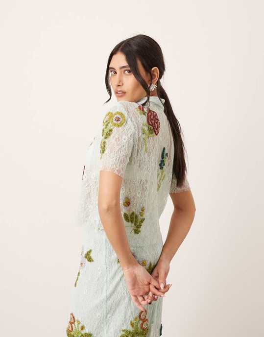ARRANGE botanical floral embellished lace crop shirt co-ord in light blue - Image 4