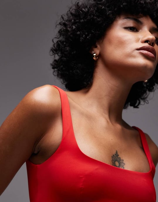 ARKET mix & match bikinitopp med fyrkantig halsringning i röd - Image 4