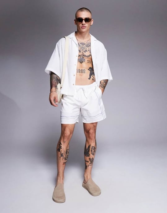 ASOS DESIGN badbyxor i medellängd i beige med kanttryck - Image 3