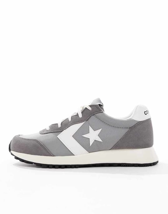 Converse Omega Sneakers i grått - Image 2