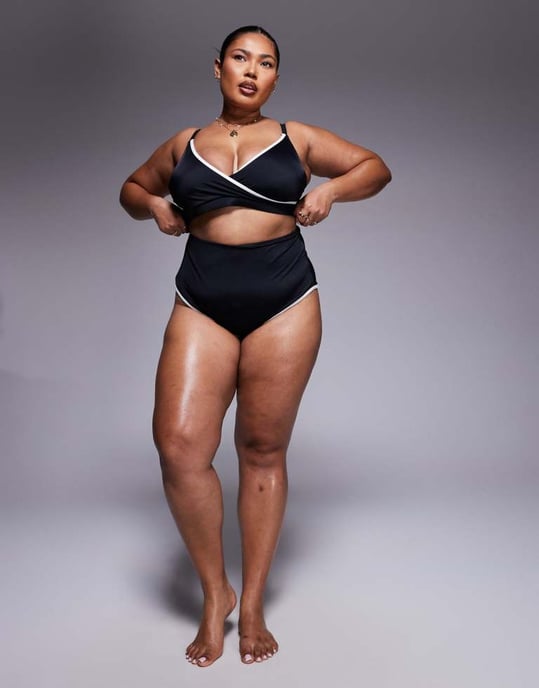 ASOS DESIGN Curve exklusiv kontrastbindning smal cropped bikiniöverdel i svart - Image 4
