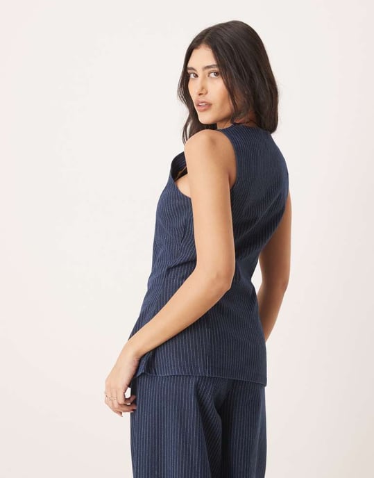 ASOS DESIGN denimmönstrad knappad jersey-väst - Image 4