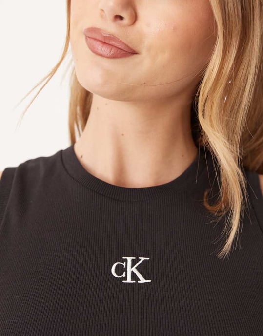 Calvin Klein Jeans ribbad linne i svart - Image 2