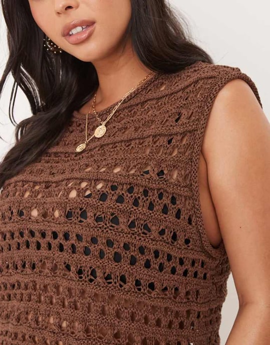 ASOS DESIGN Curve knitted stitch tank with fringe detail in chocolate - Image 4
