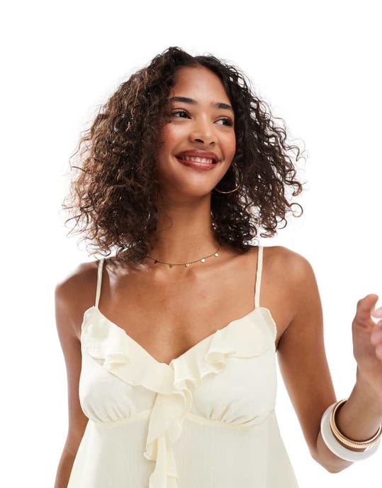 Miss Selfridge chiffong volang topp i smörmjölk - Image 4