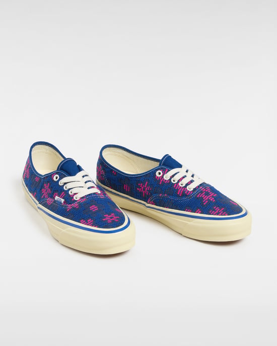 LX Authentic 44 Sneakers - Image 2