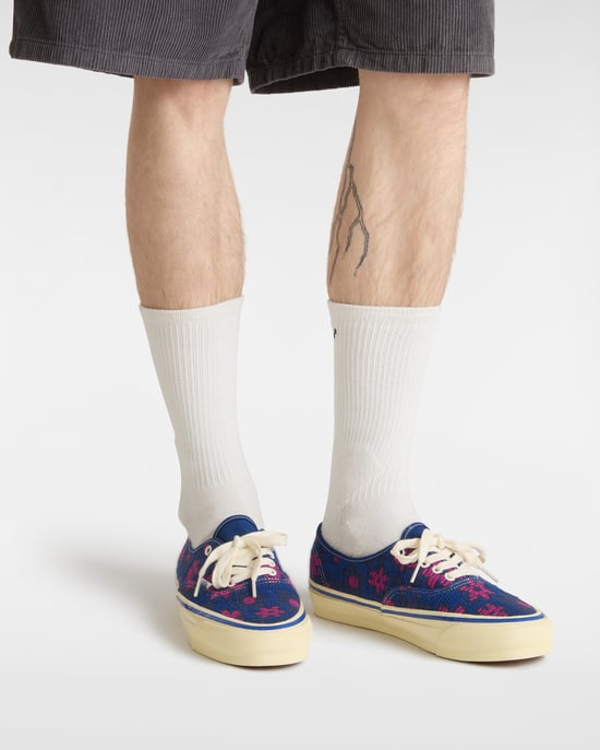 LX Authentic 44 Sneakers - Image 5