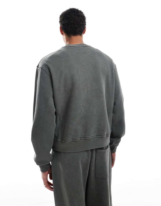 ASOS DESIGN koord boxig avslappnad sweatshirt i khaki - Image 4