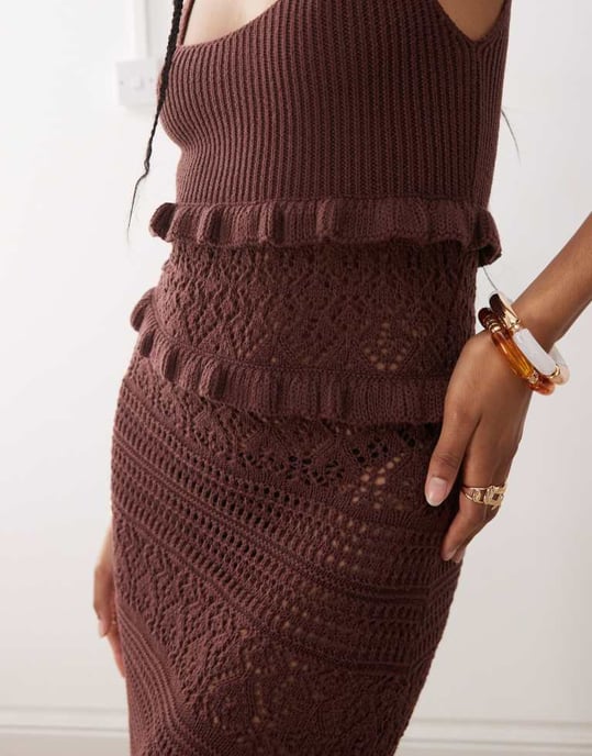 Miss Selfridge volang virkade maxiklänning i choklad - Image 3