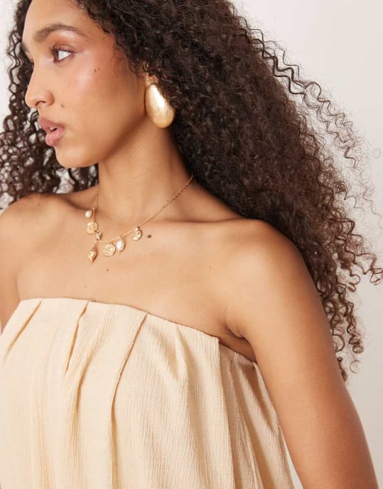 ASOS DESIGN bandeau maxi-klänning med bubbelkjol i neutral färg - Image 2