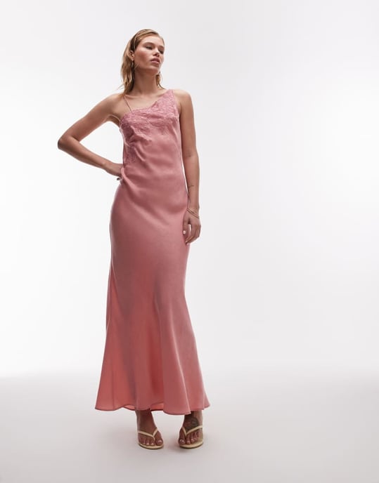 Topshop maxiklänning med en axel och utskärningar i spetsdetaljer i rosa - Image 3