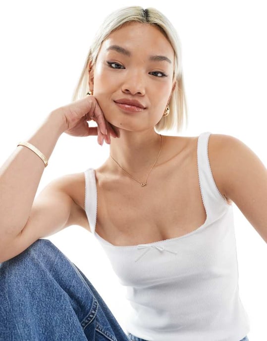 Miss Selfridge väst med picotkant och rosett i vitt - Image 3