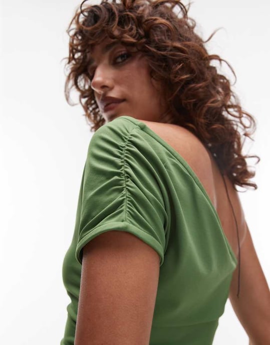 Topshop asymmetrisk ruchad topp med en axel i grönt - Image 4