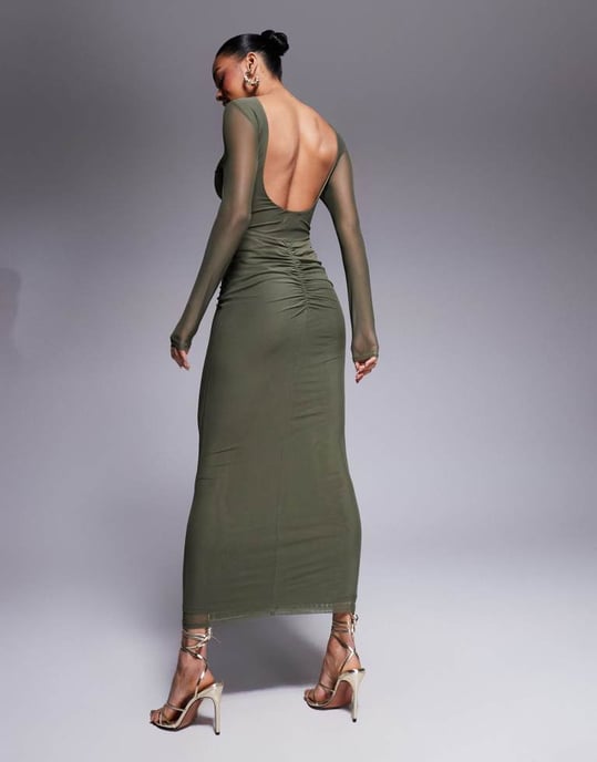 ASOS DESIGN mesh långärmad klänning med skuren hals och öppen rygg maxi-klänning med bälte i khaki - Image 4