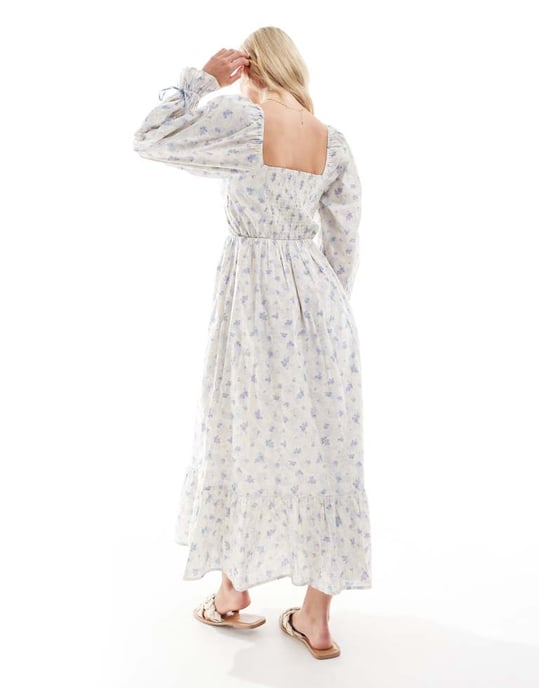 Miss Selfridge Petite mjölkerska maxiklänning i blått blommönster - Image 3