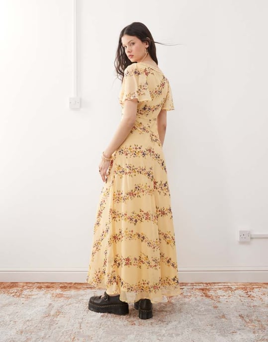 Återvunnen vintage maxi teklänning med spets i duttig smörgul blommönster - Image 4