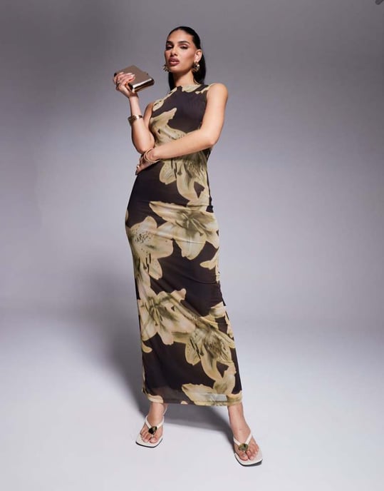 ASOS DESIGN oversize blommig tryckt mesh klänning med snitt i brunt - Image 1