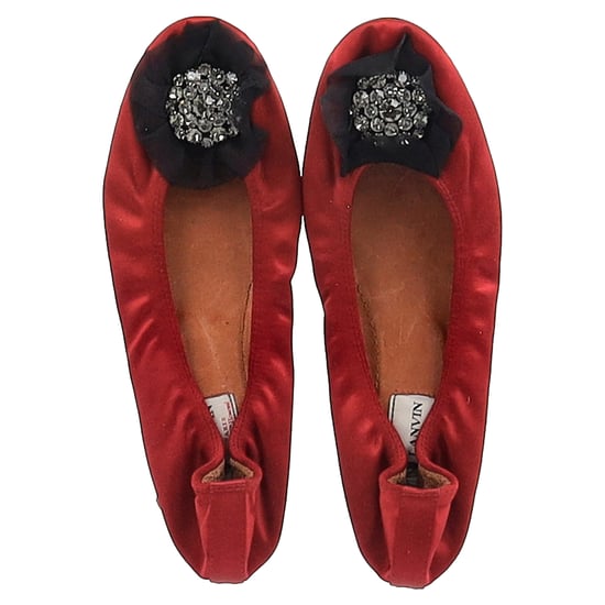 Lanvin Brooch-Embellished Ballet Flats in Red Satin - Image 3