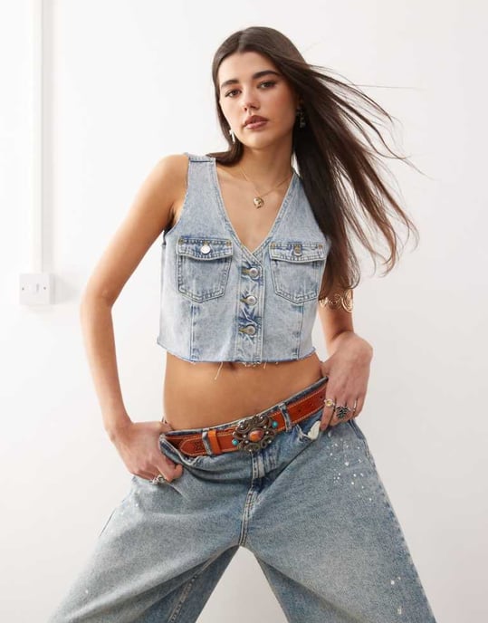 Monki denim kortad väst i ljusblå tvätt - Image 1