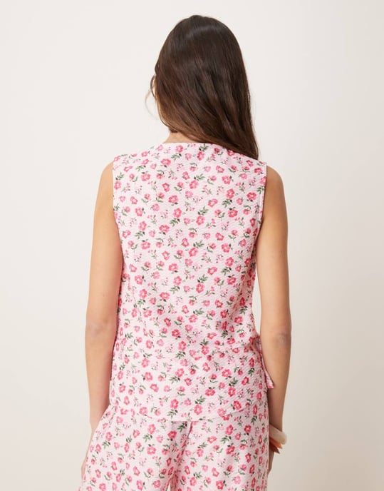 ASOS DESIGN knyt framtill volangväst i rosa blommönster - Image 3