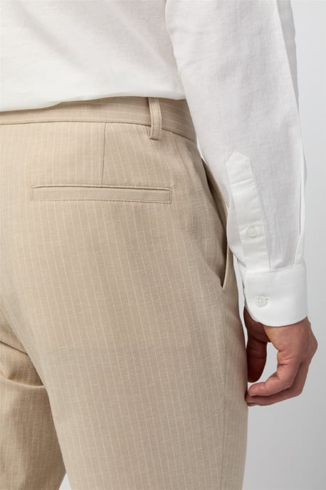 Flat Fronted Casual Trousers in Ecru - Image 4