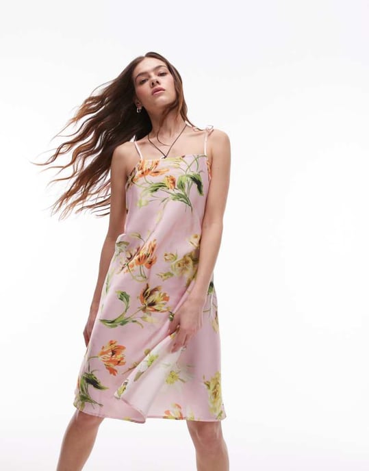 ASOS DESIGN satinfodrad mittenlång klänning med knytning fram i blommönster - Image 2
