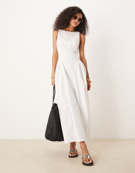 ASOS DESIGN axelbandslös midiklänning med midja i vitt - Image 3