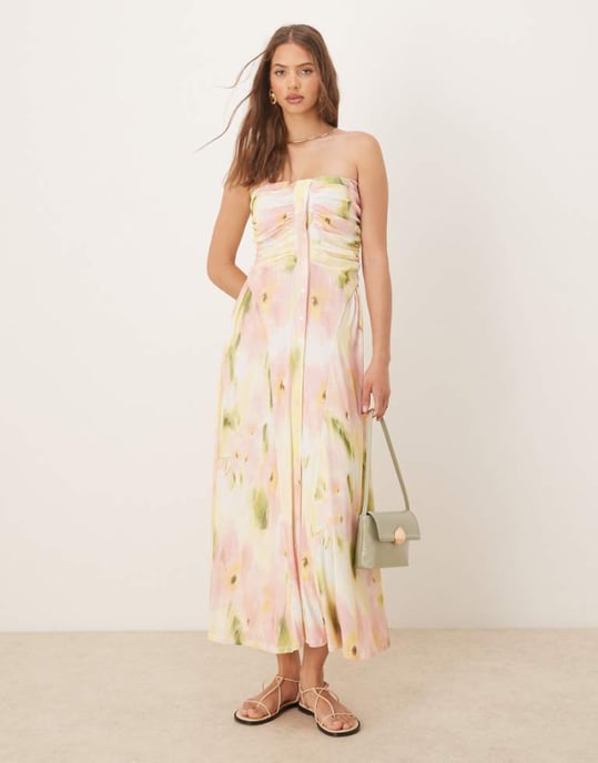 ASOS DESIGN bandeau godet kjol midiklänning i smutsig blommig tryck - Image 1