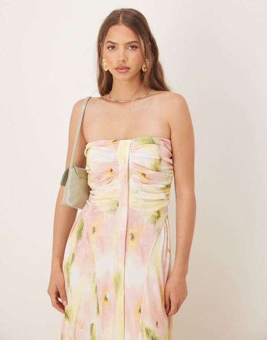 ASOS DESIGN bandeau godet kjol midiklänning i smutsig blommig tryck - Image 4