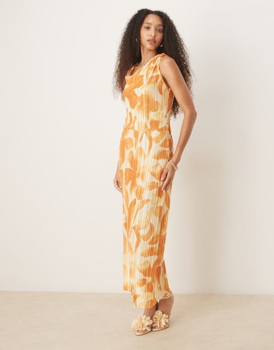 ASOS DESIGN plisserad midiklänning med fallande axel i orange blommönster - Image 2