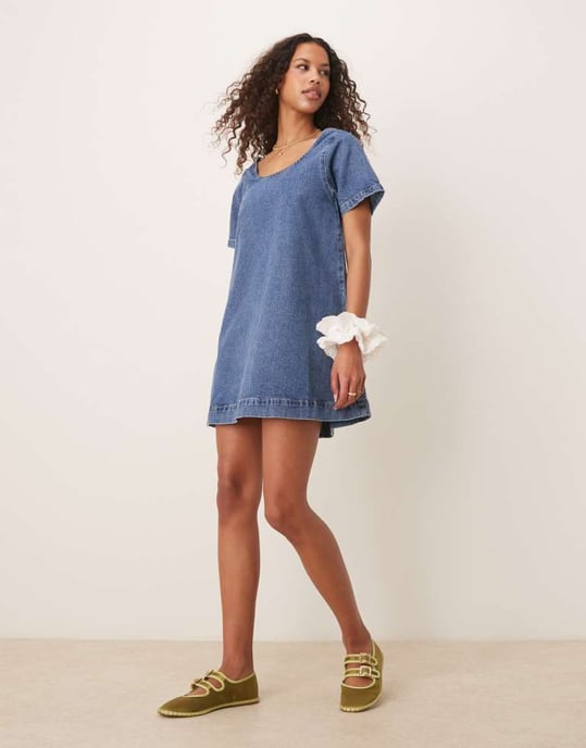 ASOS DESIGN denim klänning med rundad halsringning - Image 3