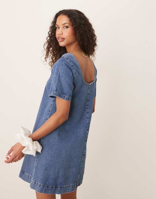 ASOS DESIGN denim klänning med rundad halsringning - Image 4
