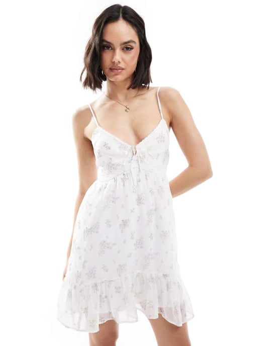 Hollister asymmetrisk vintage mini svängklänning i vit blommönster - Image 4