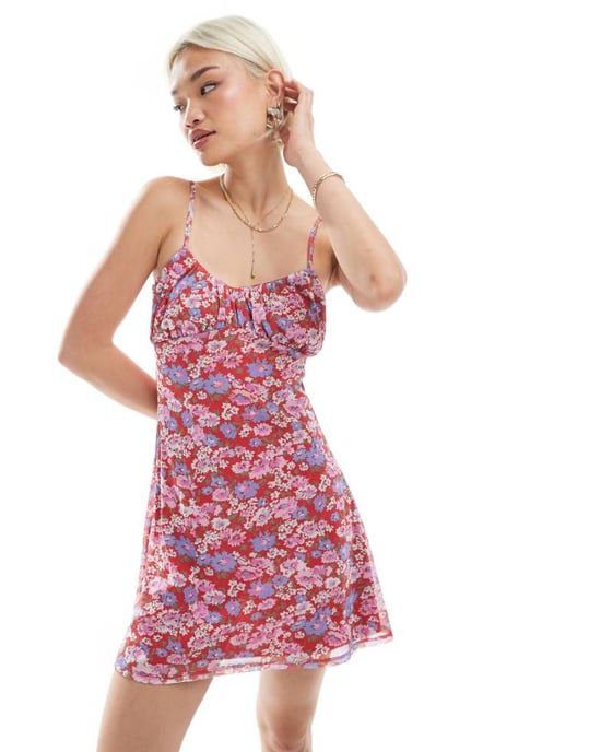 ASOS DESIGN mesh cami rynkad byst mini klänning i rosa blommönster - Image 1