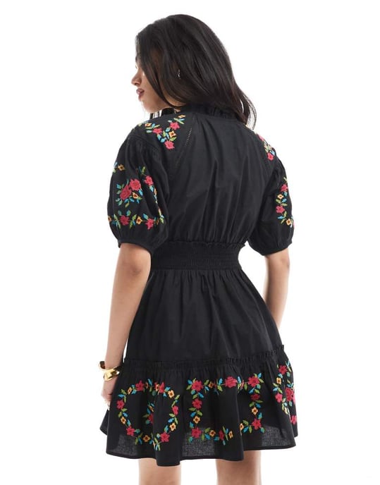 Miss Selfridge västerländsk broderad detalj midjad miniklänning i svart - Image 3